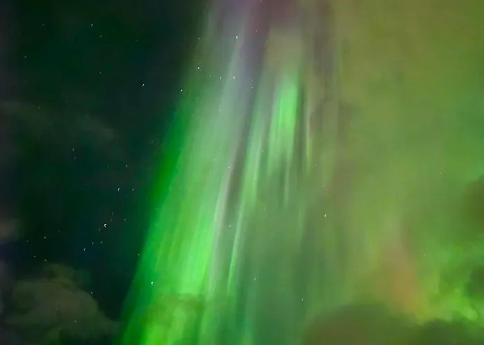 Enebolig Med Eventyrlig Beliggenhet Like Ved Sjoen I Lofoten Villa Sund (Nordland)