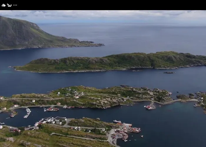 Enebolig Med Eventyrlig Beliggenhet Like Ved Sjoen I Lofoten Sund (Nordland)